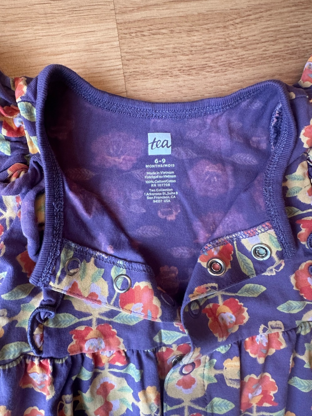 Tea Collection Baby Rompers (6-9 mos) - Picture 4 of 7